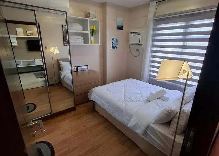 Vast Space 1Br -40Sqm -4Pax -Parking -Moa,Picc,Wtc,Aiport アパート マニラ市
