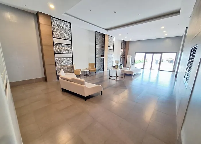 Vast Space 1br -40sqm -parking -moa,picc,wtc,ccp,airport Apartamento *
