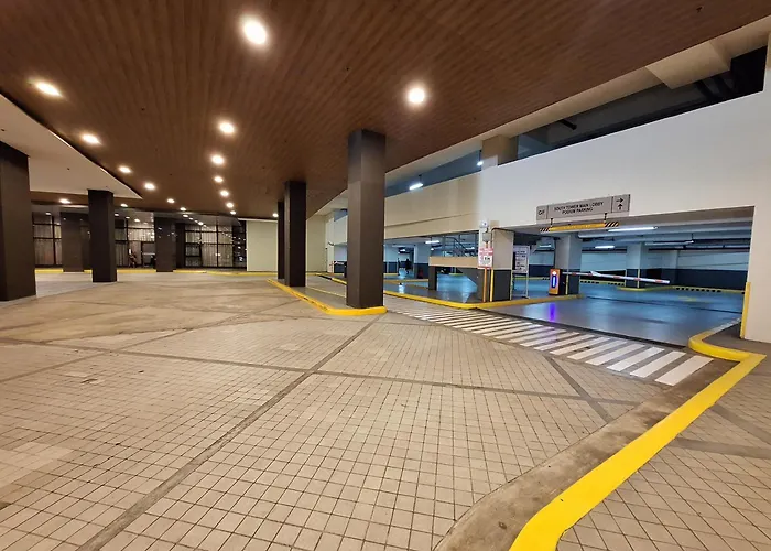 Vast Space 1br -40sqm -parking -moa,picc,wtc,ccp,airport *