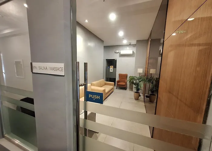 Vast Space 1Br -40Sqm -4Pax -Parking -Moa,Picc,Wtc,Aiport アパート *