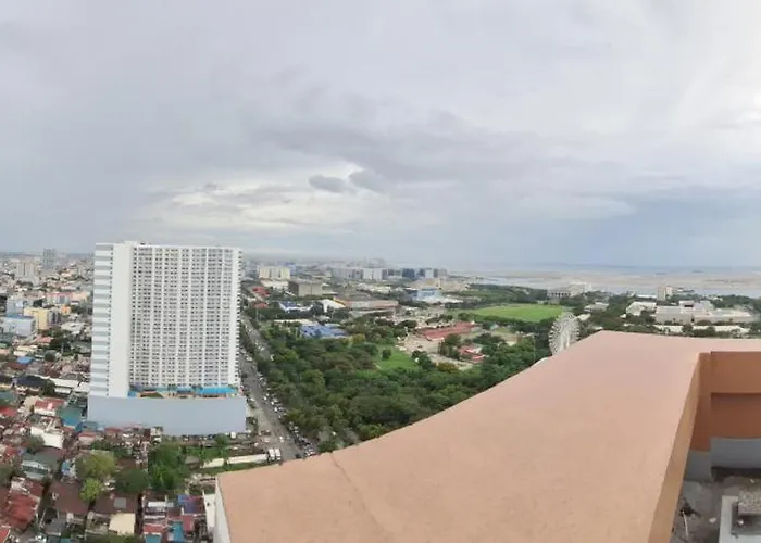 Vast Space 1br -40sqm -parking -moa,picc,wtc,ccp,airport